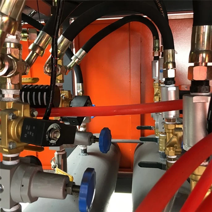 Plastic Bottle Blow Molding Machine Plastic Bottle Blow Molding Machine